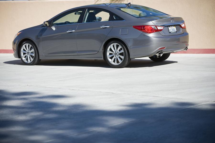  Hyundai Sonata 2010 года  (фото 36 из 162)